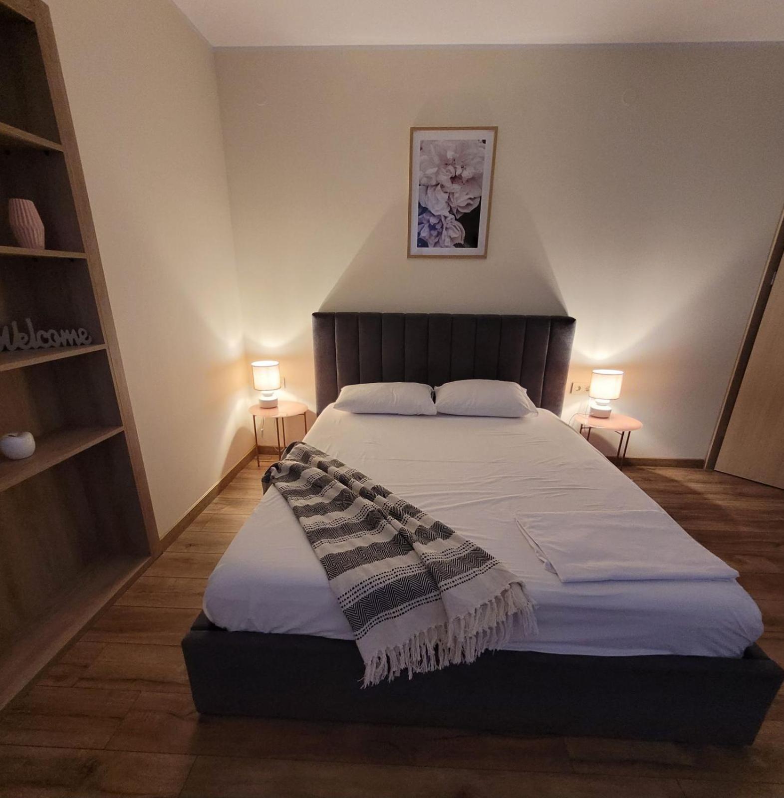 The House - Central Boutique Apartments Kyustendil Ngoại thất bức ảnh