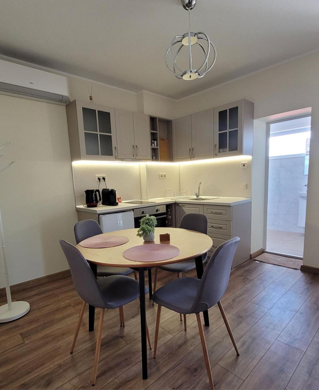 The House - Central Boutique Apartments Kyustendil Ngoại thất bức ảnh