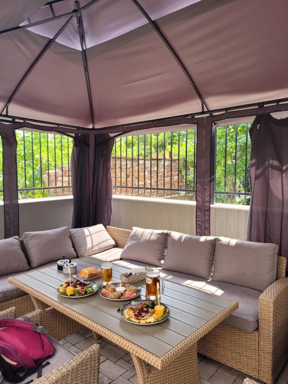 The House - Central Boutique Apartments Kyustendil Ngoại thất bức ảnh